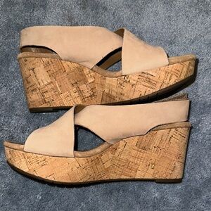Clark’s Women’s Annadel Eirwyn Wedge Sandal Size 8